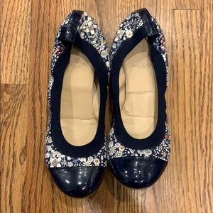 EUC J.Crew flats with Liberty print. Size 6.5